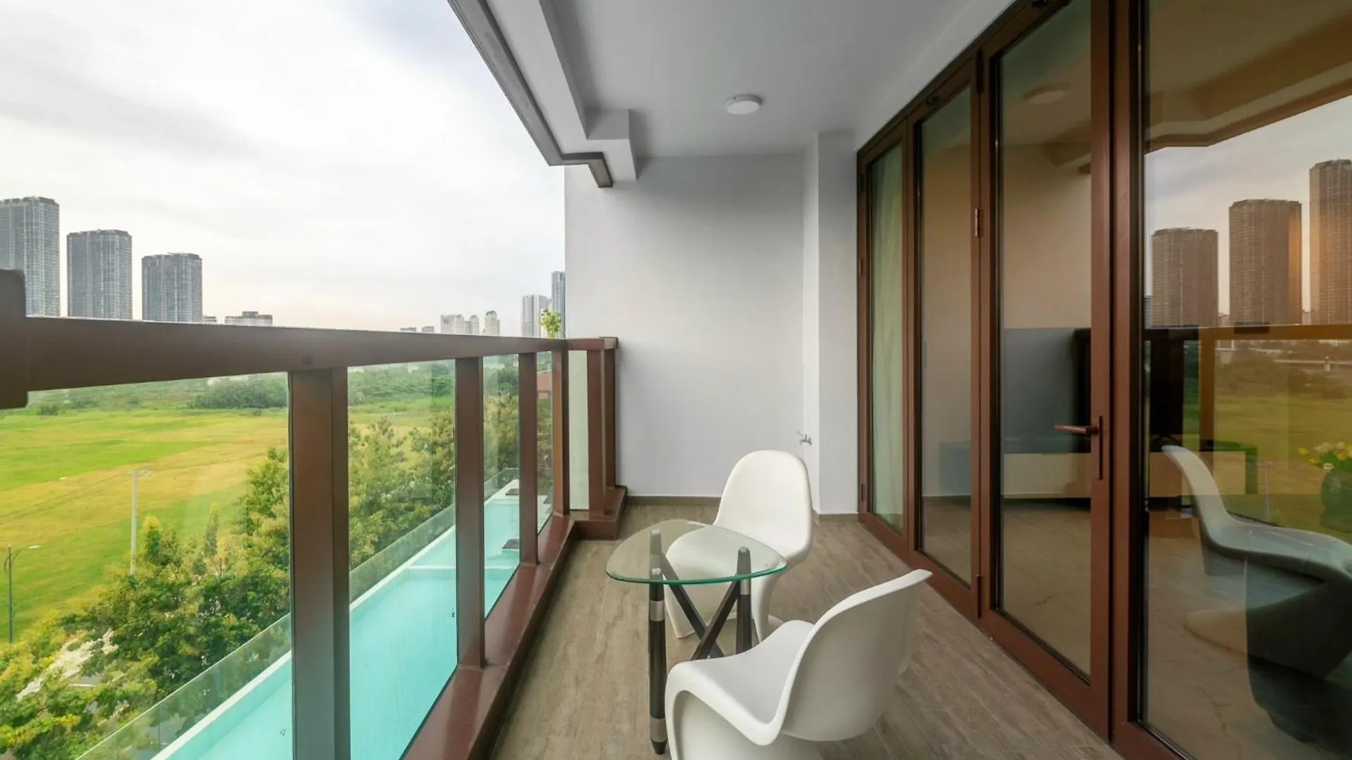 Apartment The Galleria Thu Thiem - Panorama Sky View Ho Chi Minh City