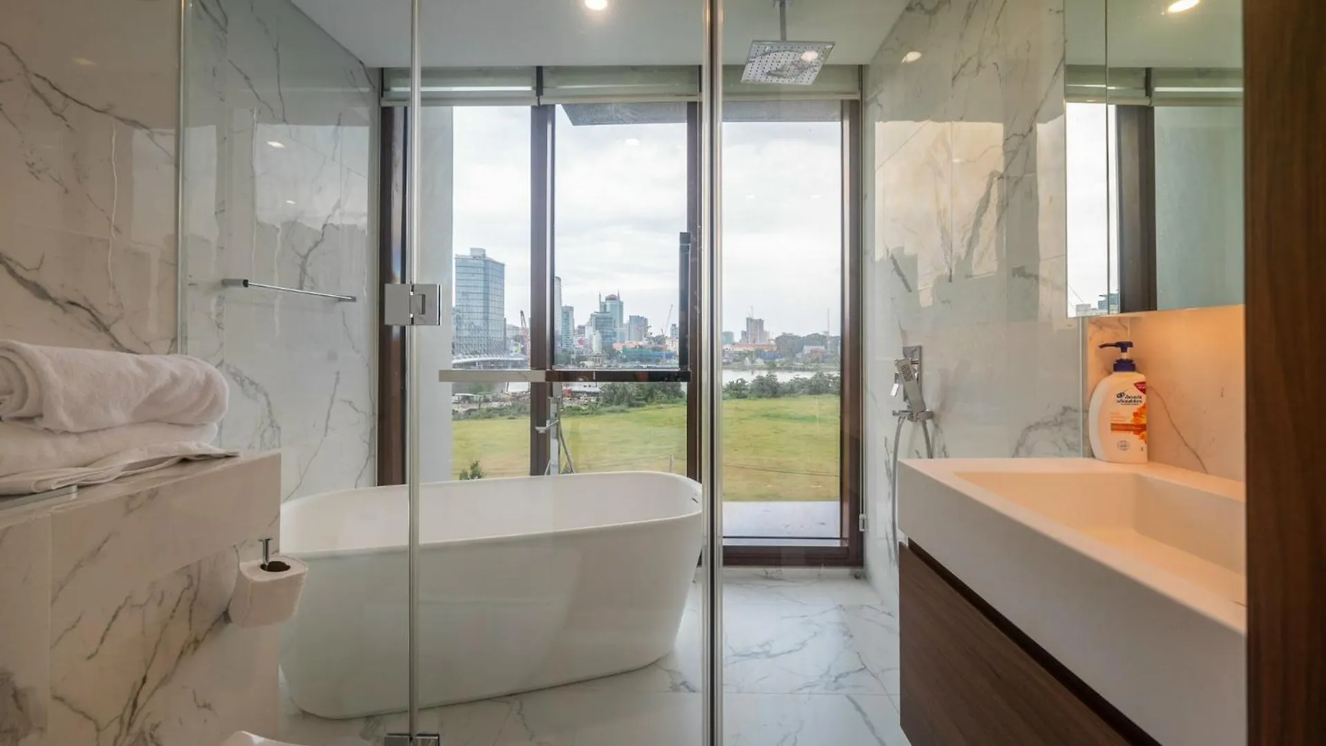 The Galleria Thu Thiem - Panorama Sky View Ho Chi Minh City Apartment