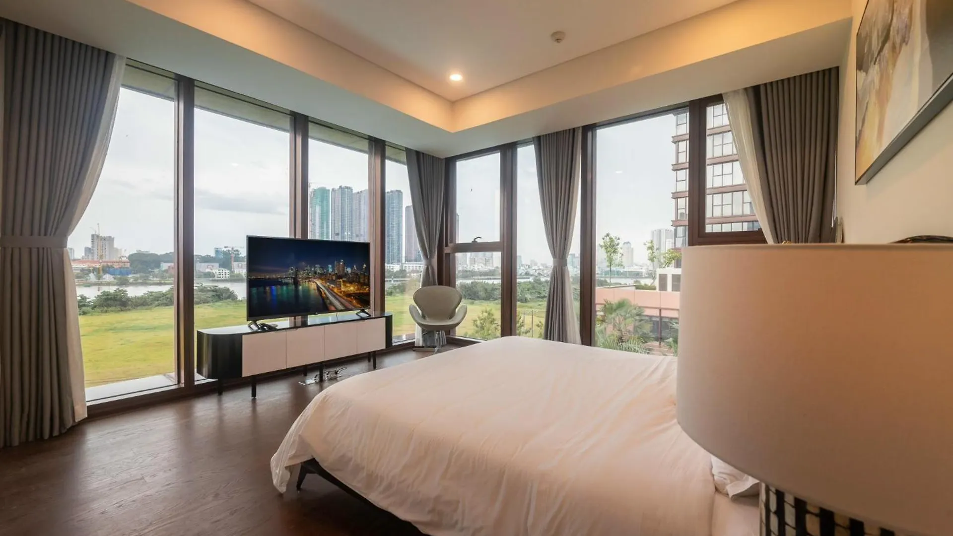 The Galleria Thu Thiem - Panorama Sky View Ho Chi Minh City 0*,  Vietnam